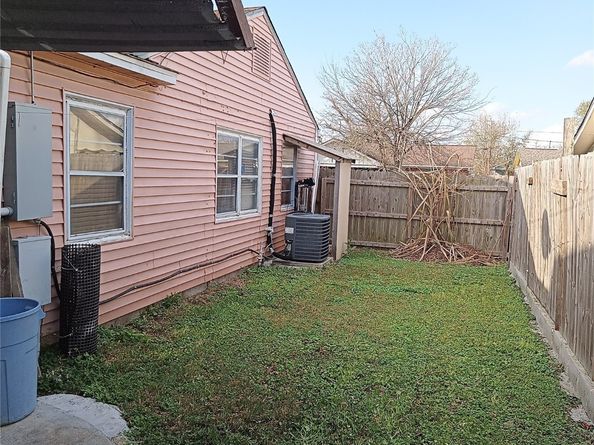 8522 Wiggins Street, Houston TX 77029