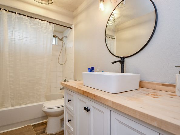 1143 Oxford Mills Lane, Sugar Land TX 77479