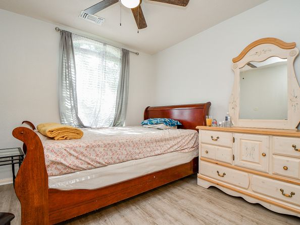 1143 Oxford Mills Lane, Sugar Land TX 77479