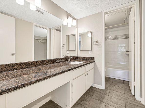 1515 Sandy Springs Road 3003, Houston TX 77042