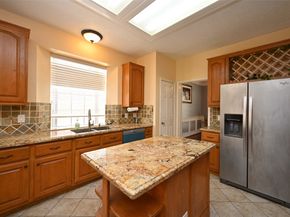 6419 Sutter Park Lane, Houston TX 77066