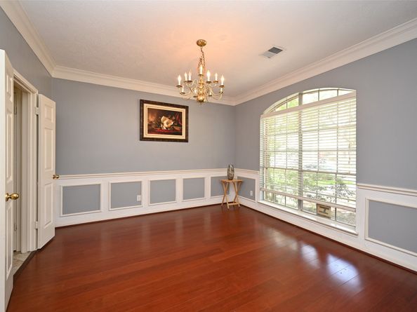 6419 Sutter Park Lane, Houston TX 77066