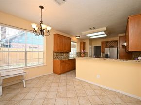 6419 Sutter Park Lane, Houston TX 77066