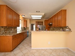 6419 Sutter Park Lane, Houston TX 77066
