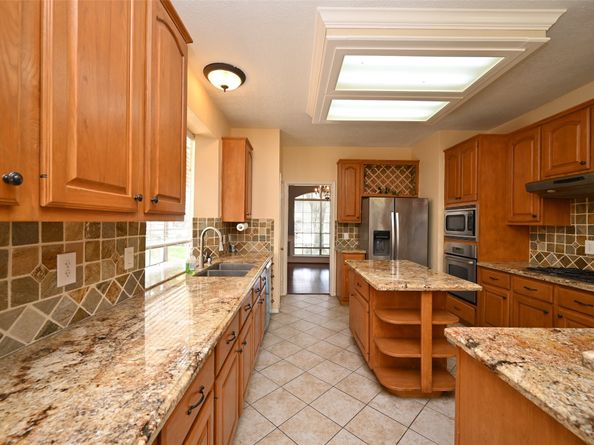 6419 Sutter Park Lane, Houston TX 77066