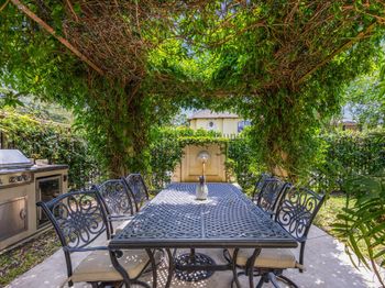 37 Hackberry Lane