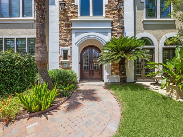 37 Hackberry Lane, Houston TX 77027
