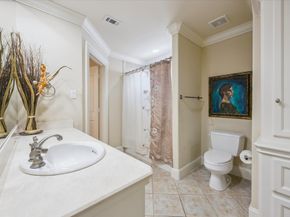 37 Hackberry Lane, Houston TX 77027