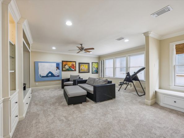37 Hackberry Lane, Houston TX 77027