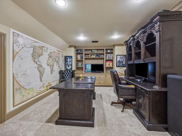 37 Hackberry Lane, Houston TX 77027