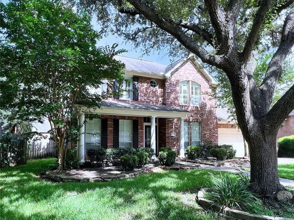 8322 Castle Pond Court, Houston TX 77095