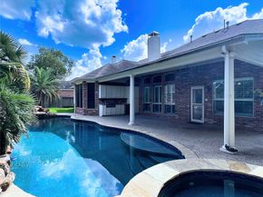 8322 Castle Pond Court, Houston TX 77095