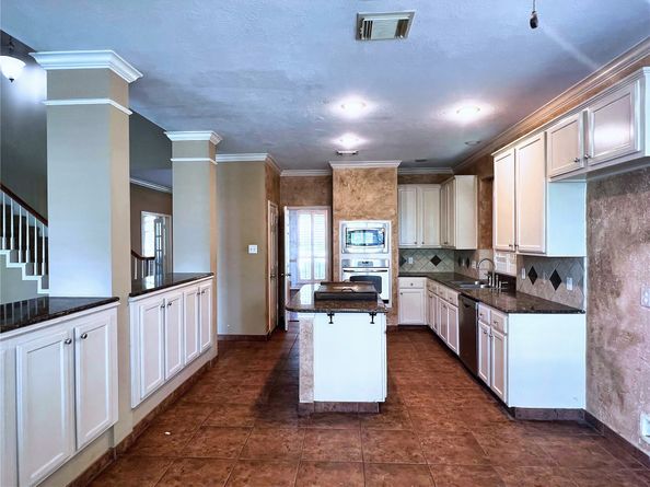 8322 Castle Pond Court, Houston TX 77095