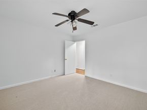 2715 Kenross Street, Houston TX 77043