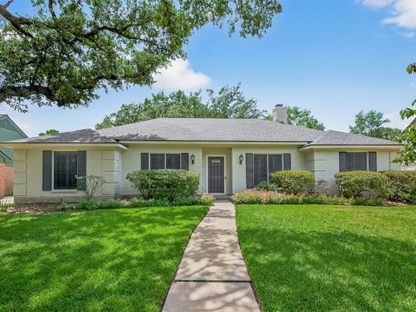 2715 Kenross Street, Houston TX 77043