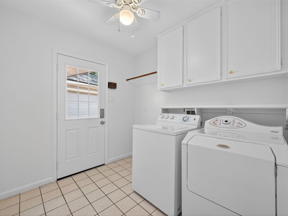 2715 Kenross Street, Houston TX 77043