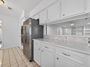 2715 Kenross Street, Houston TX 77043