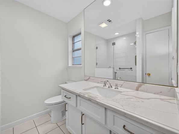 2715 Kenross Street, Houston TX 77043