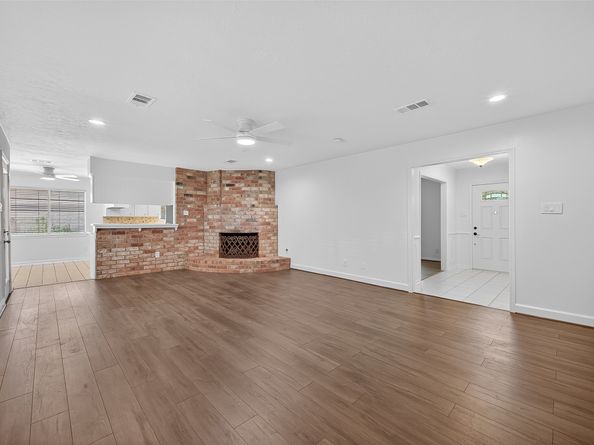 2715 Kenross Street, Houston TX 77043