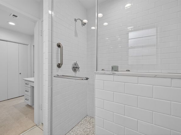 2715 Kenross Street, Houston TX 77043