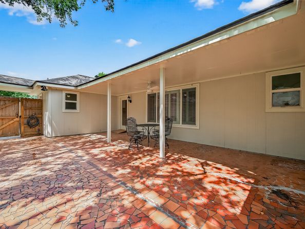 2715 Kenross Street, Houston TX 77043