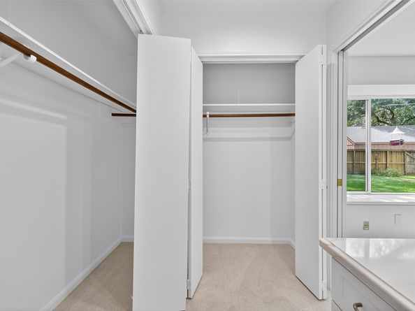 2715 Kenross Street, Houston TX 77043