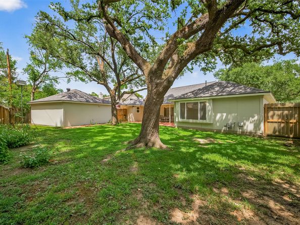 2715 Kenross Street, Houston TX 77043