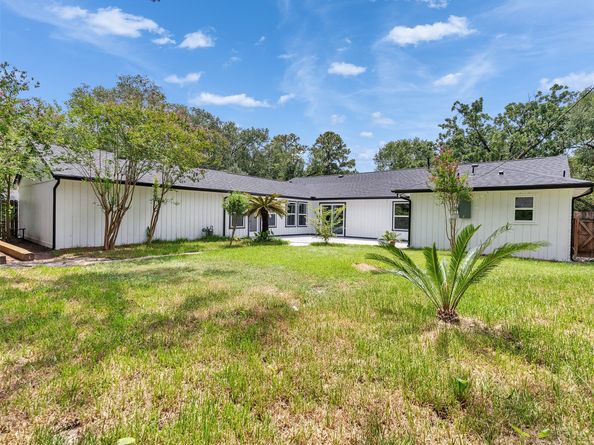 11402 Ash Creek Drive, Houston TX 77043
