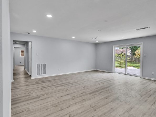 11402 Ash Creek Drive, Houston TX 77043