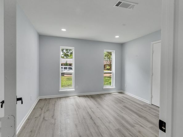 11402 Ash Creek Drive, Houston TX 77043