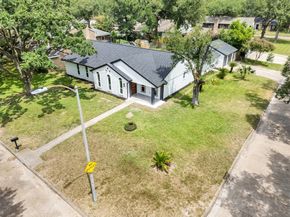 11402 Ash Creek Drive, Houston TX 77043