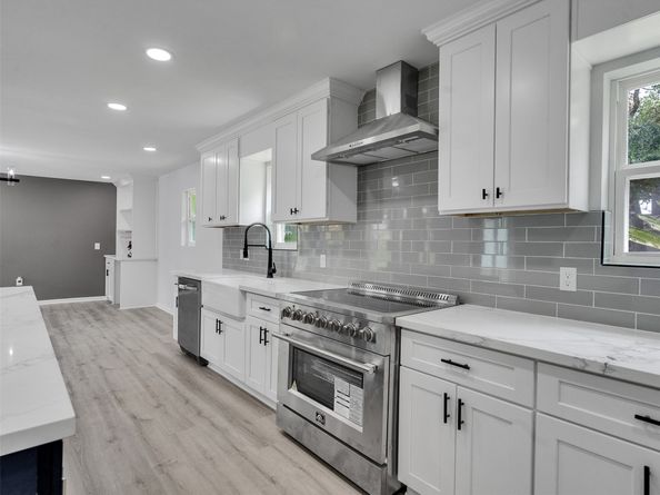 11402 Ash Creek Drive, Houston TX 77043