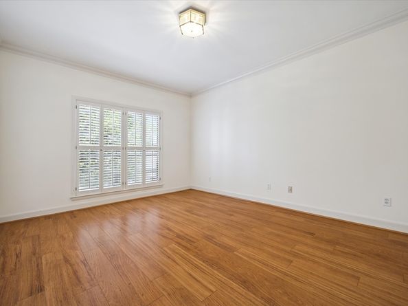 6103 Valley Forge Drive C, Houston TX 77057