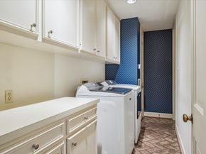 6103 Valley Forge Drive C, Houston TX 77057