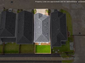 413 Stonework Oaks Lane, Houston TX 77076