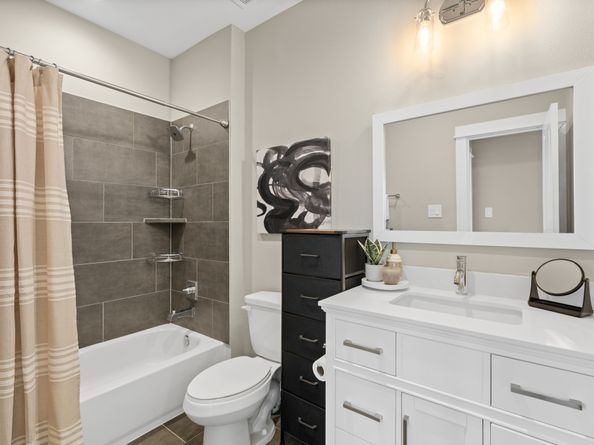 413 Stonework Oaks Lane, Houston TX 77076
