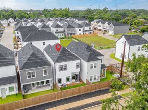 413 Stonework Oaks Lane, Houston TX 77076