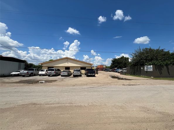 7941 Dockal Road, Houston TX 77028