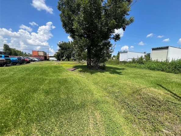 7941 Dockal Road, Houston TX 77028