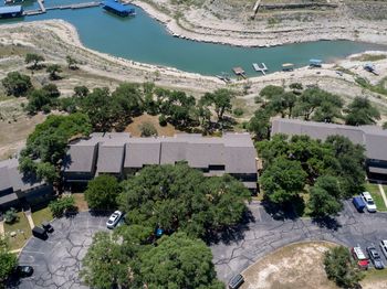 269 Venture Boulevard S