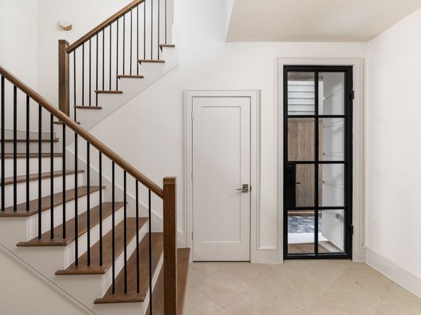 1215 W Pierce Street, Houston TX 77019