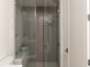1215 W Pierce Street, Houston TX 77019