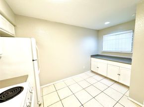 9090 S Braeswood Boulevard 47, Houston TX 77074