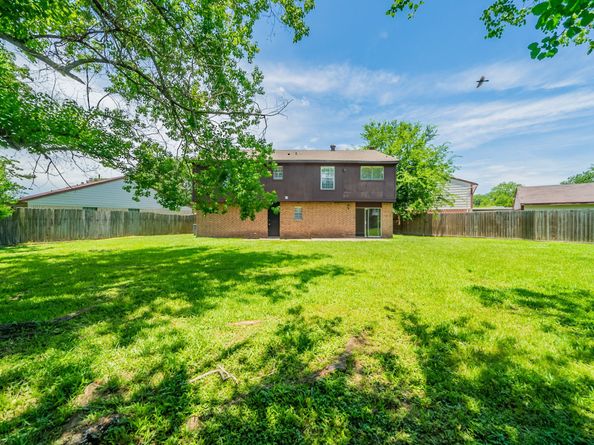 4903 Kleinfields Court, Houston TX 77066