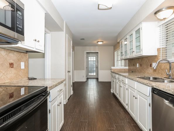 12815 Westleigh Drive, Houston TX 77077