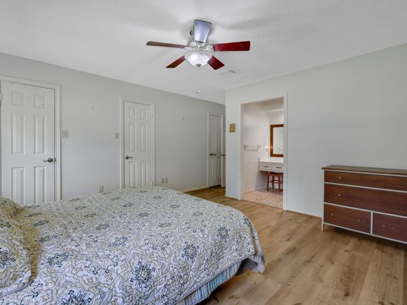 1939 Shadow Rock Drive, Houston TX 77339