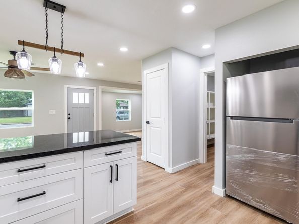 9529 Fairland Drive, Houston TX 77051