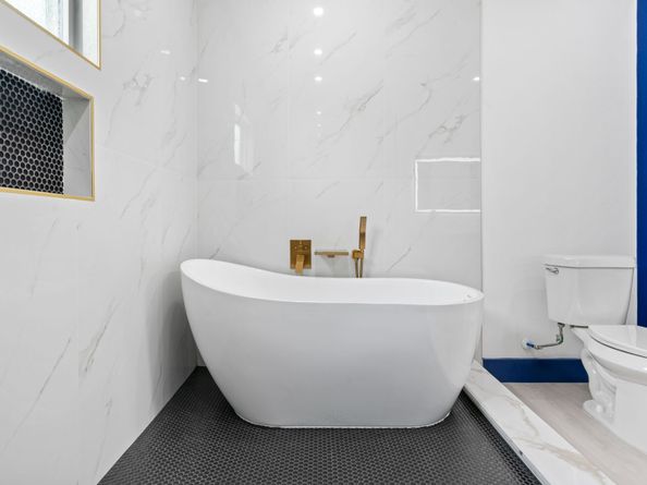 7831 Sandy Street, Houston TX 77028