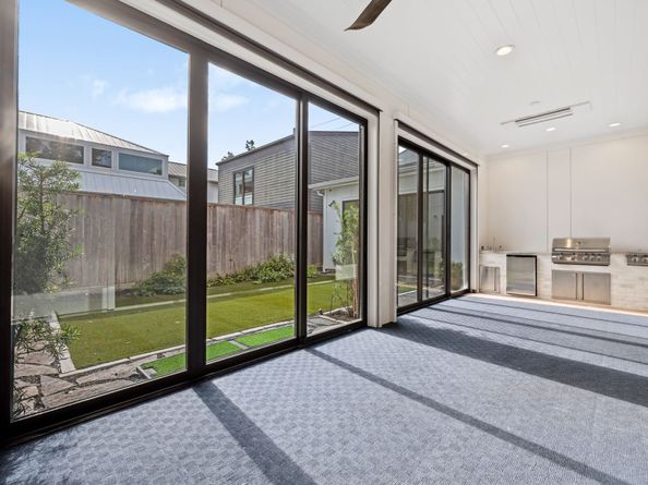 2320 Bartlett Street, Houston TX 77098