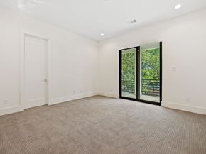 2320 Bartlett Street, Houston TX 77098